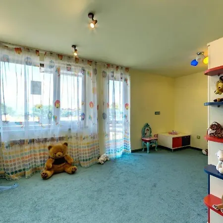 Belvedere Cozy 1br